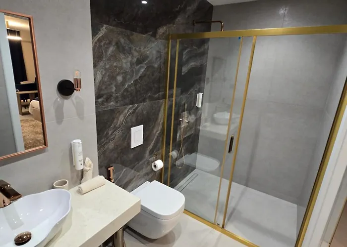 луксозни делукс мечката * Ботевград